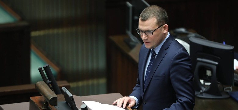 Szefernaker o mężczyźnie, który hajlował na marszu anty-LGBT: Idiota