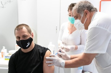 Koronavírus: ezt kell vinni az oltásra