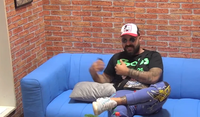 Luka o sukobu sa Aneli, progovorio o tuči na moru: "Udario sam je kad mi je vređala majku"