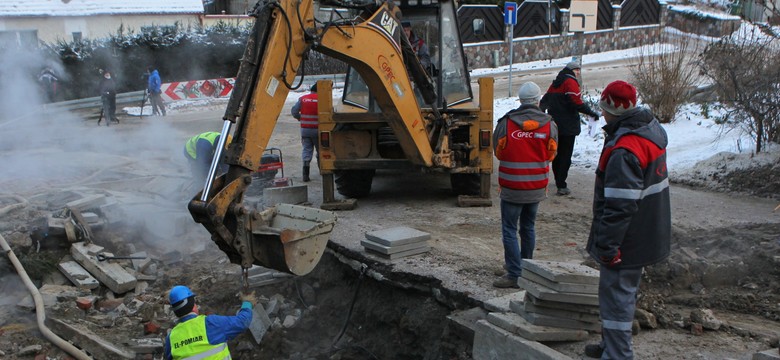 Pękła rura w Gdańsku. Kilkadziesiąt tysięcy osób bez ciepłej wody i ogrzewania