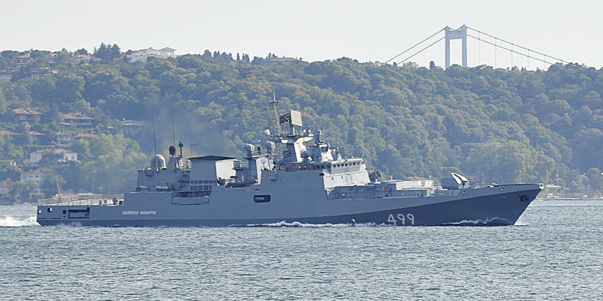 Rosyjski okręt podczas manewrów w Stambule w 2021 r. Zdjęcie poglądowe.