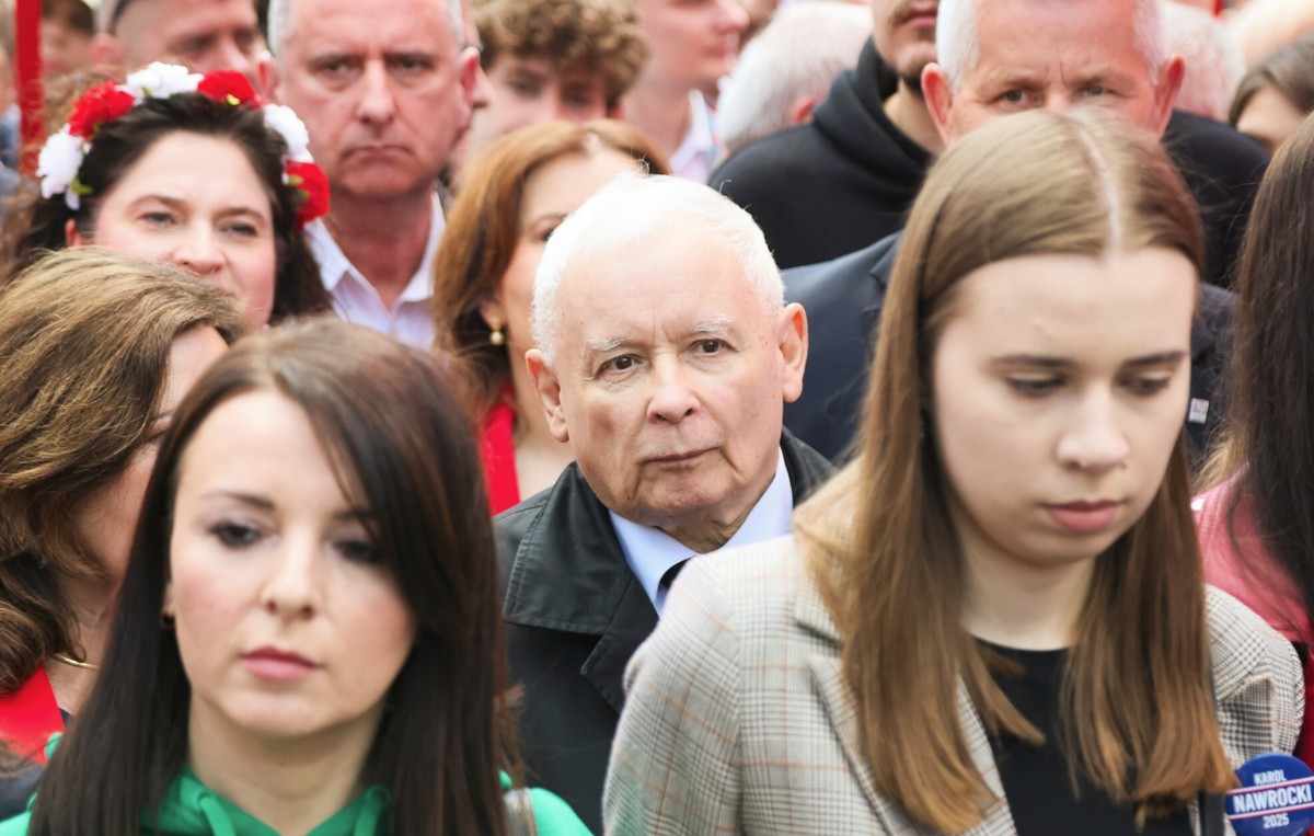 Tak Jarosław Kaczyński reaguje na zarzuty wobec Nawrockiego. "Wygrywają w więzieniach"