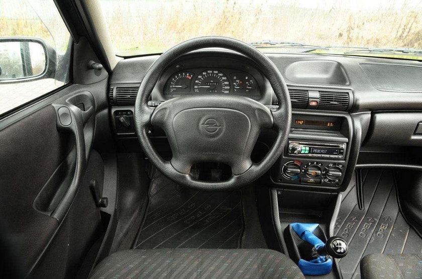 Astra Classic 1.6 16V, Opel, Gliwice