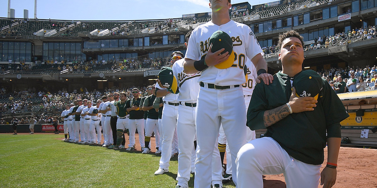Bruce Maxwell receives huge ovation during first appearance since MLB's first national anthem protest