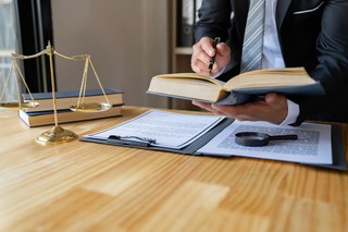 Kto nie dostanie spadku po zmianach? Trzeba pamiętać o formalnościach