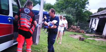 Dramatyczne sceny w Siwkowicach. Dwumiesięczne dziecko nie oddychało po pożarze domu