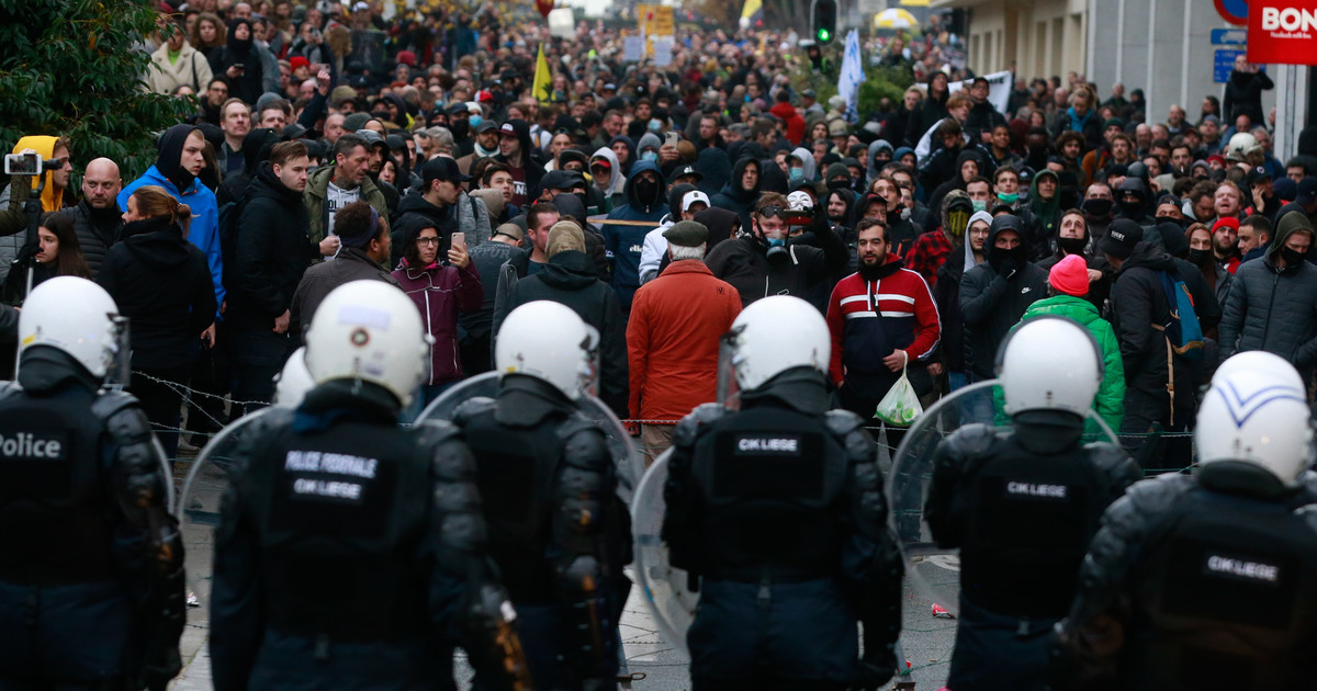 Coronavirus.  Bruselas: enfrentamientos entre los opositores a las restricciones y la policía