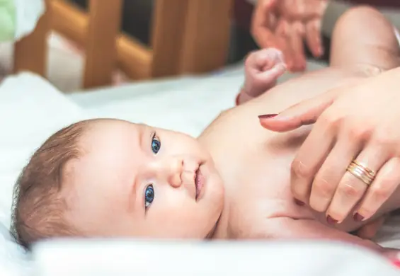 Kobieta nie wiedziała, że jest w ciąży - myślała, że to wzdęcia. Tego samego dnia urodziła