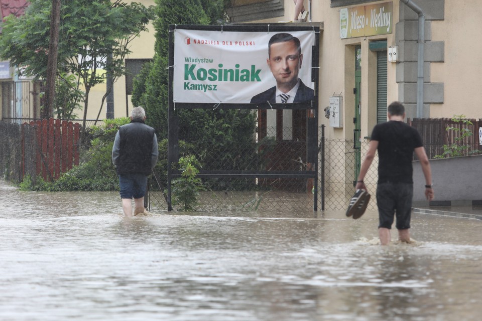 Łapanów. Podtopienia spowodowane zwiększonymi opadami