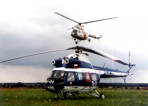 Mi-2 na lotnisko w Swidniku