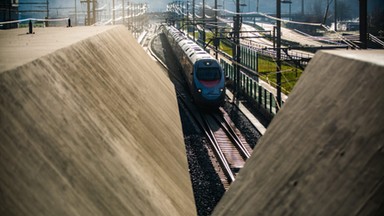 Szwajcaria: przekazano do użytku najdłuższy tunel kolejowy na świecie