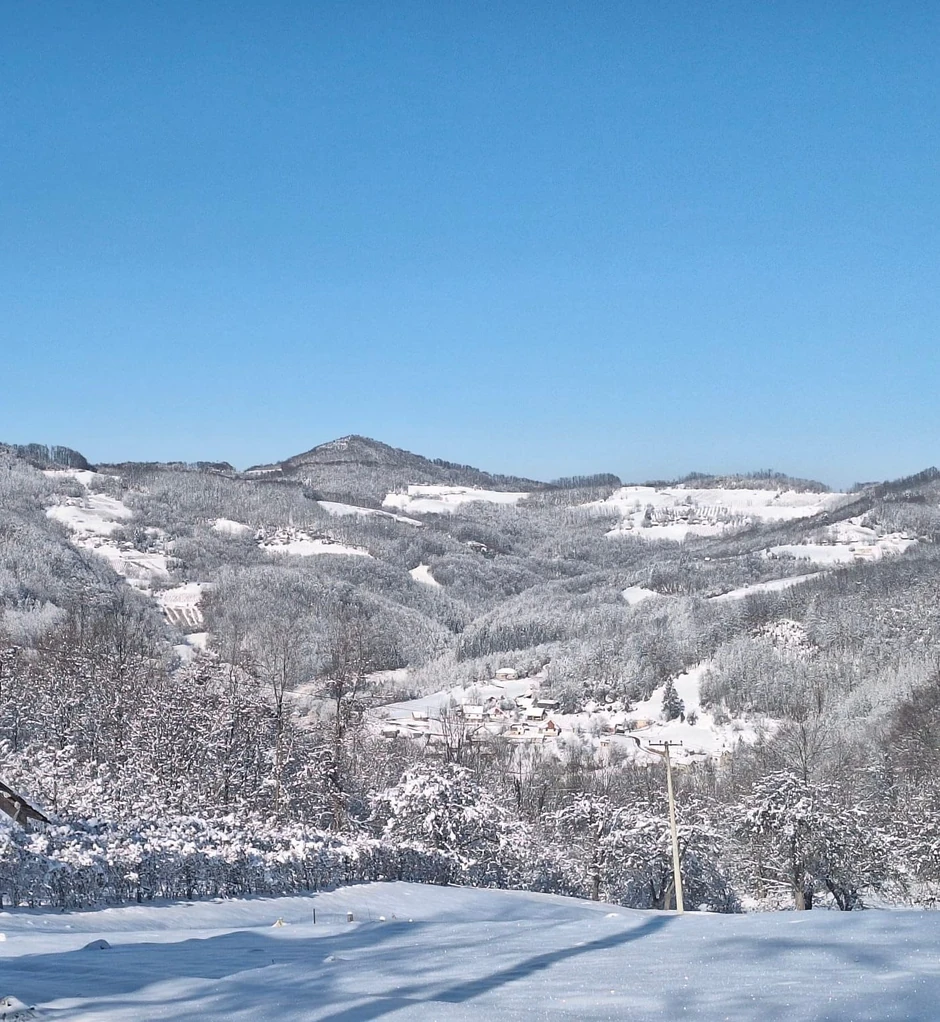 Deo Srbije se već beli, očekuje se lokalno i preko 50 cm snega