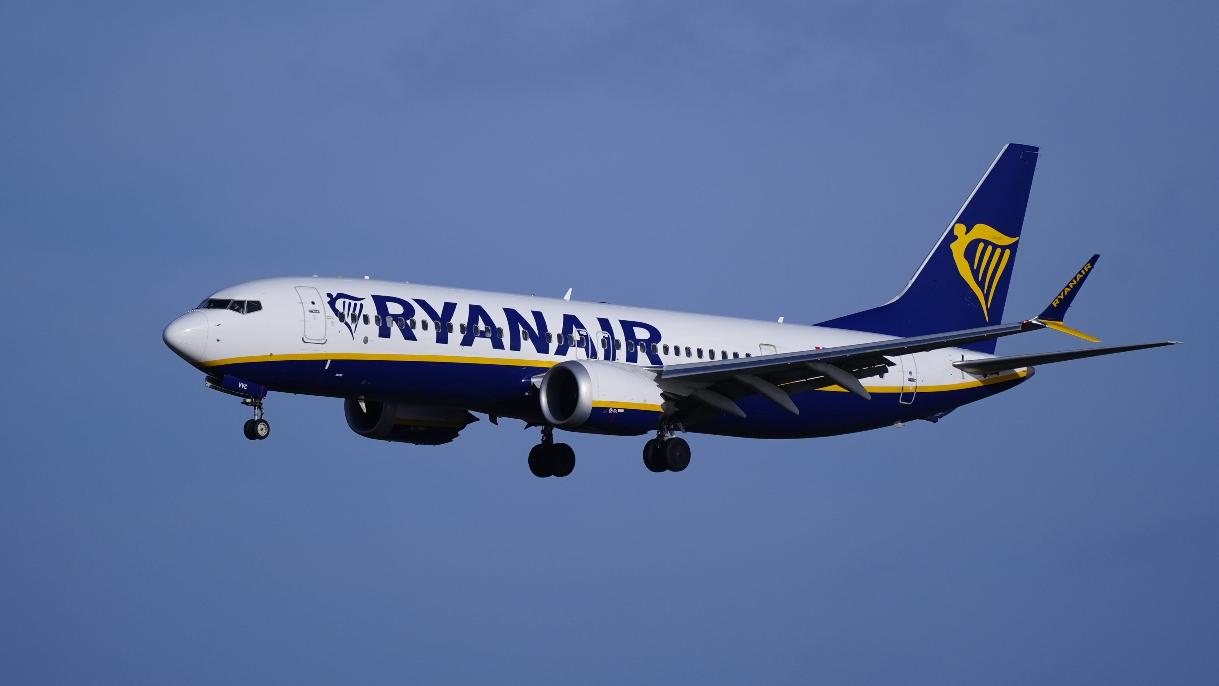Ryanair cancels 800 flights due to Middle East conflict