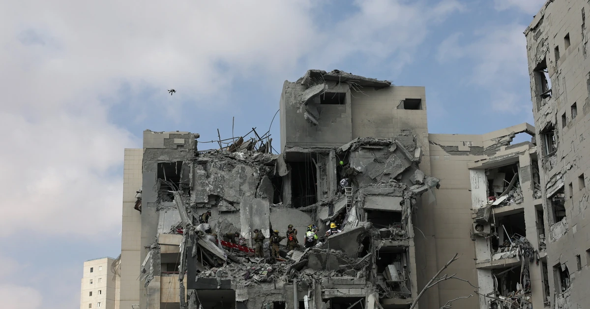 Rozejm nie przetrwał choćby godziny. Iran i Izrael wróciły do wojny