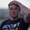 Elon Musk przegrywa. Tesla nie może zabraniać pracownikom noszenia "związkowych" koszulek