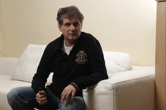 OVAKO IZGLEDA ĆERKA POKOJNOG MANDE Dobio je u braku sa prvom ženom, a evo i čime se danas bavi (FOTO)