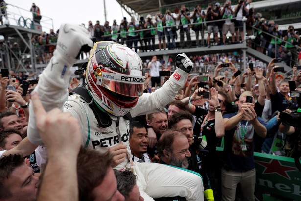 Formuła 1: Lewis Hamilton wygrał Grand Prix Brazylii