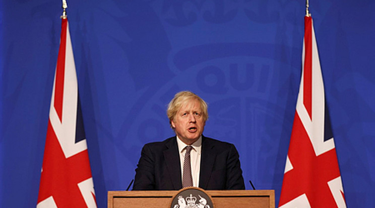 Boris Johnson brit miniszterelnök bocsánatot kért / Fotó: MTI/AP/AFP pool/Tom Nicholson