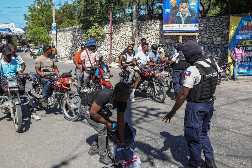 Obračuna sa bandama na Haitiju - policija u Port-o-Prensu 19. novembra
