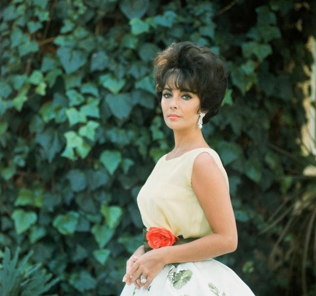 Felejthetetlen sztárok, gyönyörű ruhák! - fotók az ötvenes-hatvanas évekből  - Blikk Rúzs