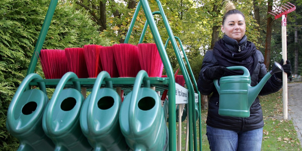 Łatwiej posprzątasz groby bliskich