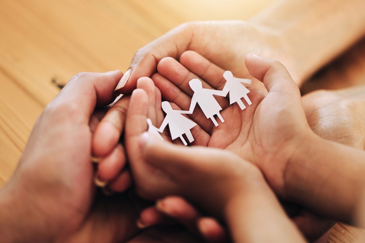 Każdy z rodziców adopcyjnych/zastępczych ma wyłączne prawo do 9 tygodni urlopu rodzicielskiego, którego nie może przenieść na drugiego z rodziców.