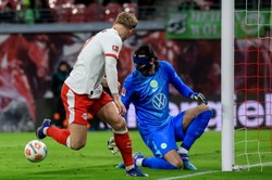 Bramkarz reprezentacji Polski podarował gola rywalom. Koszmarny błąd Kamila Grabary