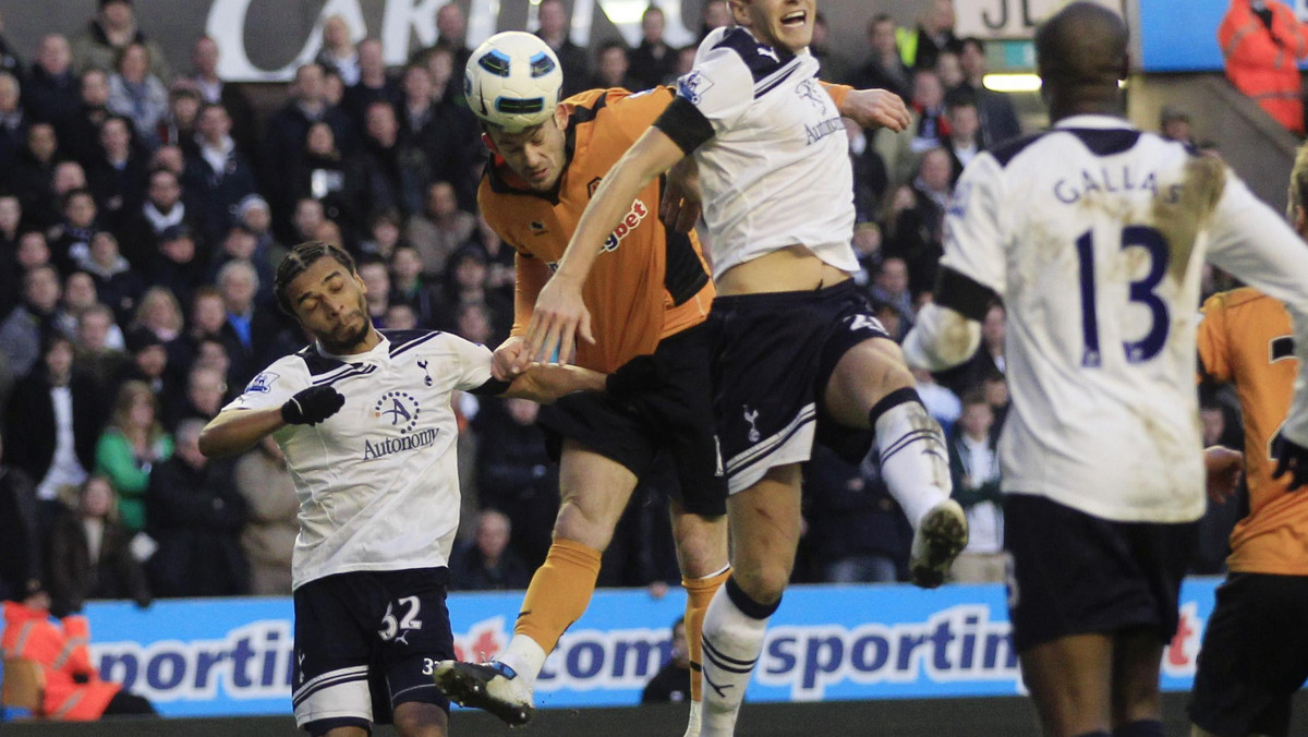 Wolverhampton Wanderers zremisował z Tottenhamem Hotspur 3:3 (2:2) w ostatnim niedzielnym meczu 29. kolejki Premier League. Koguty nie wykorzystały tym samym szansy do wskoczenia na czwartą pozycję w ligowej tabeli.