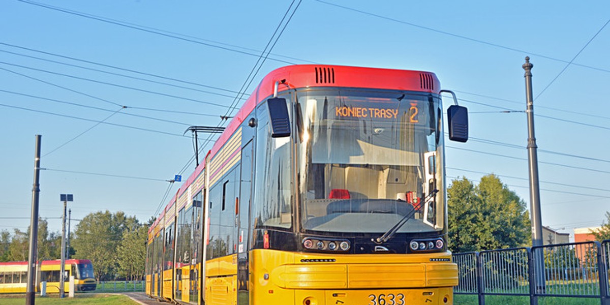 Obecnie tramwaje Pesa jeżdżą po wielu polskich miastach, m.in. Warszawie