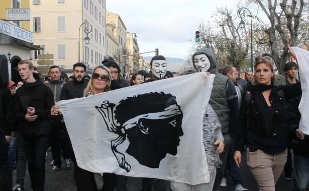 Wyspa jak francuski wyrzut sumienia. Zamieszki na Korsyce obrazem problemu, na który nie ma rozwiązania