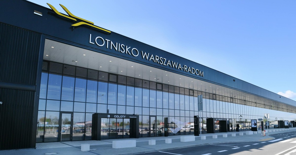 Lotnisko WarszawaRadom.