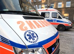 Czekał na pogotowie kilka godzin. Aż zmarł