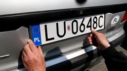 ta opłata to obowiązek. zostało 10 dni. przed ukaraniem robią zdjęcia samochodów