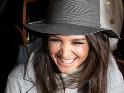 Za dużo skóry?! Przedziwna twarz Katie Holmes