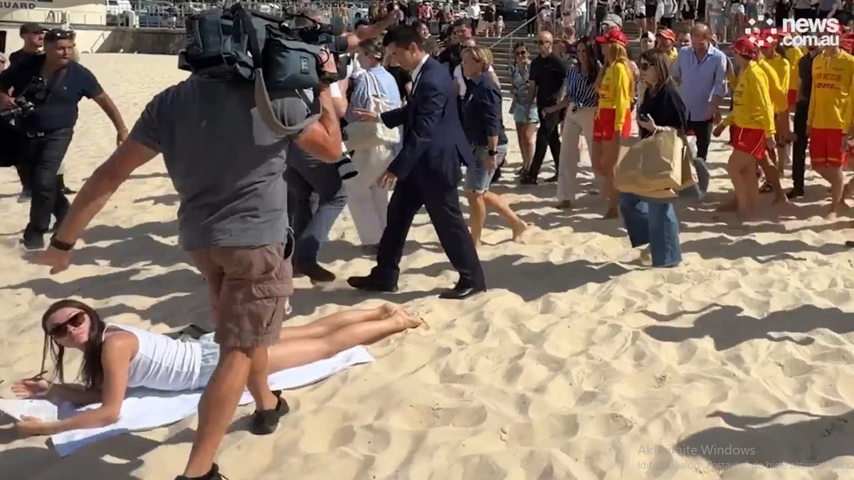 Hit! Kupačica ignorisala Megan i Harija -  nije se ni makla dok su prolazili pored nje