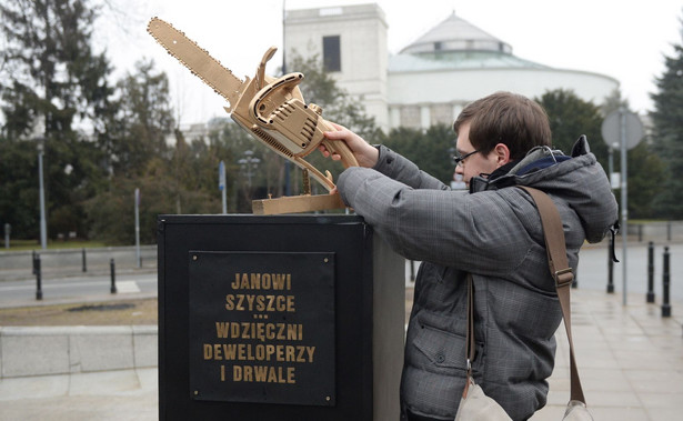 Sejm nie zajmie się nowelą ustawy PiS dotyczącą wycinki drzew