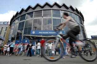 65 mld zł na kontach oszczędnościowych