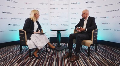 Karta płatnicza niezastąpiona w podróży