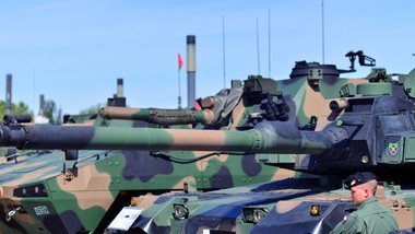 obronna europa dwóch prędkości. polska zaproszona do nowej organizacji