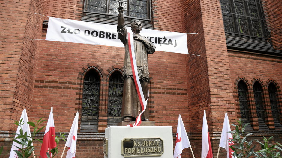 Odsłonięcie pomnika księdza Jerzego Popiełuszki