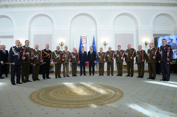 Prezydent Andrzej Duda wręczył nominacje na stopień generała