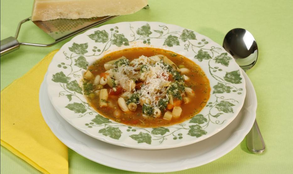 Nyári minestrone leves - annyira tartalmas, hogy nem is kell utána főfogás  - Blikk Rúzs