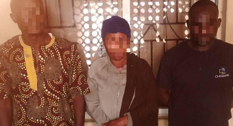 Police arrest suspected ‘one chance’ syndicate in Lagos. [Twitter:@BenHundeyin]
