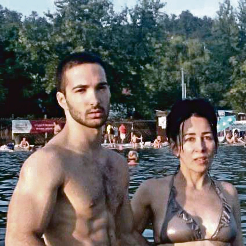 Vuk Šaponjić sa majkom Gordanom