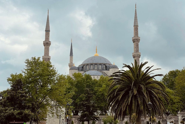 Błękitny Meczet (inaczej zwany Meczetem Sułtana Ahmeda I) w Stambule