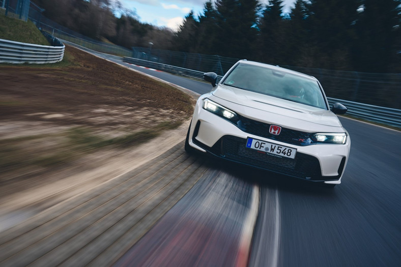 Nowa Honda Civic Type R na torze Nurburgring