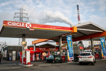 Na stacjach Circle K będzie można wypożyczać samochody 4Mobility. Na początek w Warszawie