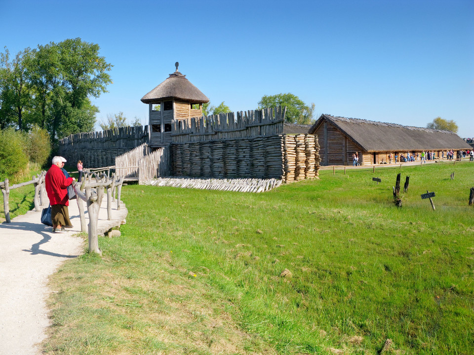 Muzeum Archeologiczne w Biskupinie (woj. kujawsko-pomorskie)