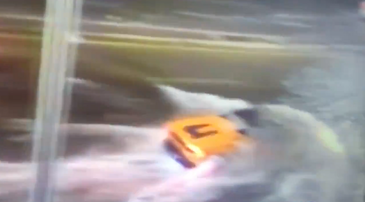 Lamborghini a víz alatt