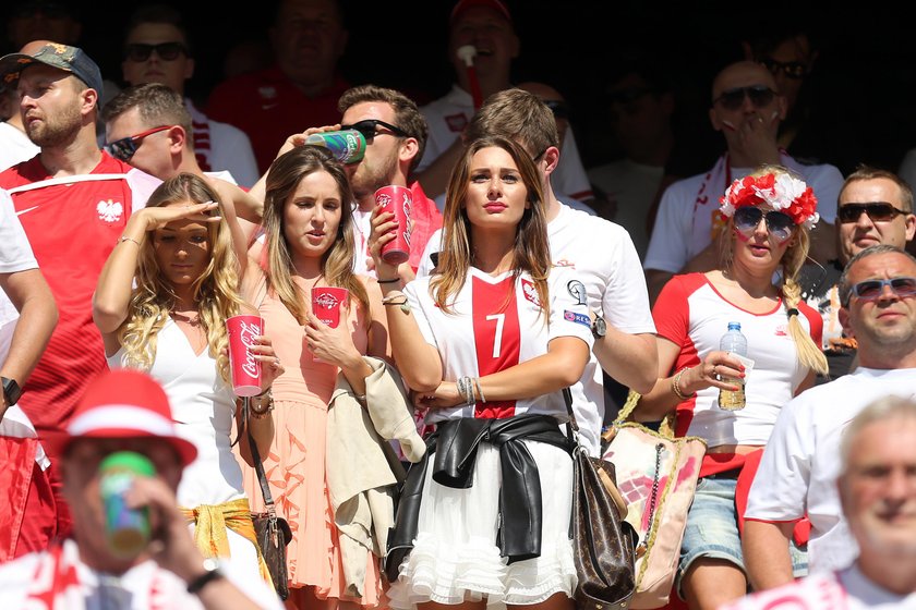 Kobiety naszych zawodników na stadionie!